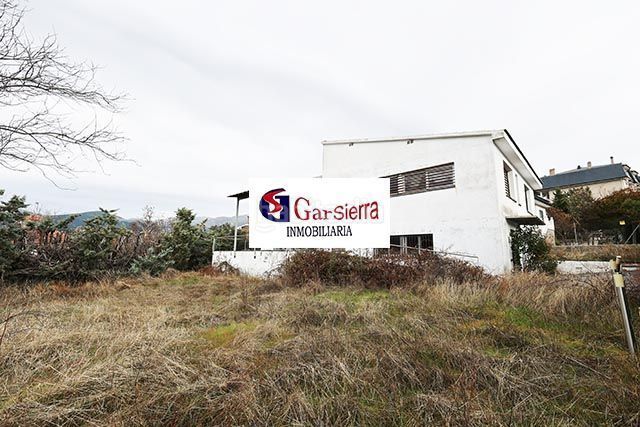 Foto 654347e5-941f-422d-81ed-0e72caab1274. Casa amb calefacció a Becerril de la Sierra