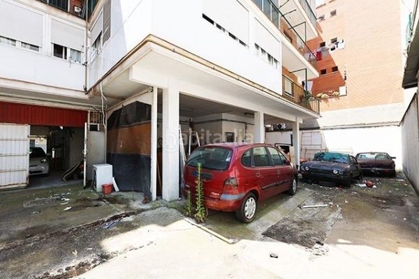 Foto f401f3a9-68e9-4360-ac54-9d94a13a4cd9. Aparcament cotxe a Ventas Madrid
