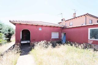Casa in Escalona. Estupendo chalet de una planta