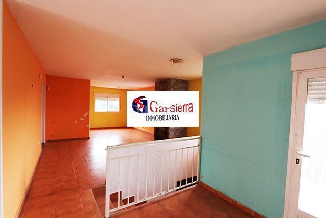 Foto bcb56367-6e12-46b8-87e4-0fd5efe386ea. Casa gran chalet independiente en Casar (El)