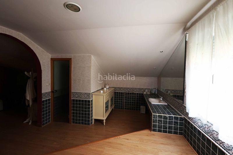 Foto bab07903-1bf6-4e94-90cd-24d495a60aff. Casa amb calefacció a Colmenarejo
