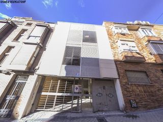 Aparcament cotxe a Valdeacederas. Estupenda plaza de garaje