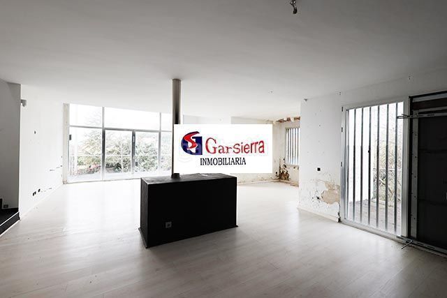 Foto b2d429dc-cad5-4f28-b8e2-fdc1fe725f37. Casa amb calefacció a Becerril de la Sierra
