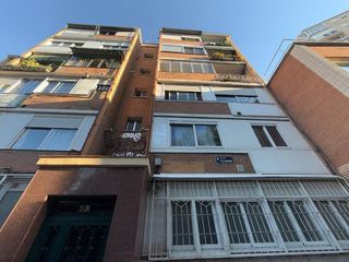 Pis a Lucero. Estupendo piso de 3 dormitorios