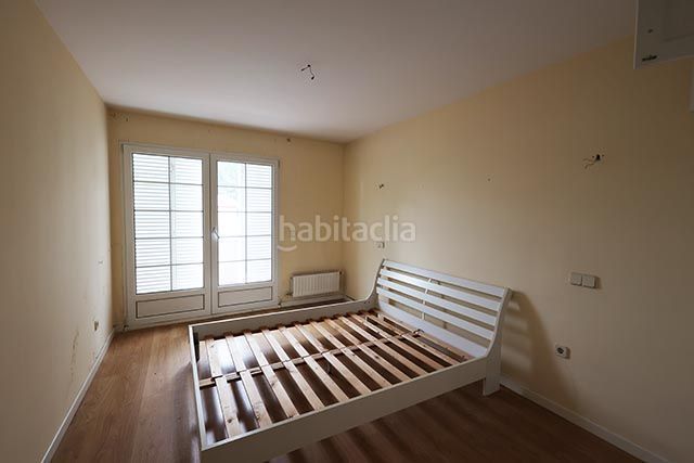 Foto 5bbf24e9-3c92-4802-ae6e-8e508ac7ba6b. Casa amb calefacció piscina a Centro Moralzarzal
