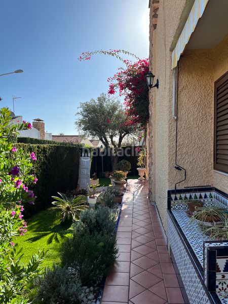 Foto 945acc2c-ff33-4a93-b8de-3d7ff3d2dd0e. House in calle lópez de ayala 31 in Campoamor Orihuela