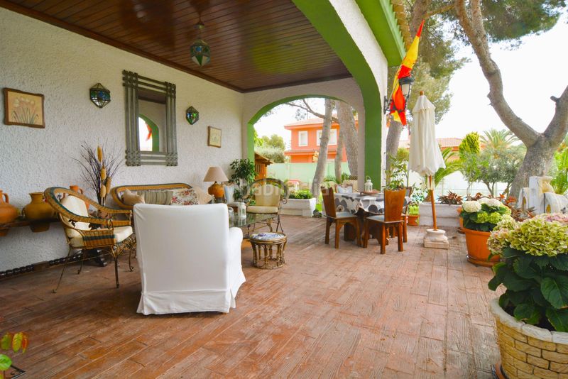 Foto a7795784-1d8f-4e08-b6f7-c54d01490486. Chalet en calle pablo neruda 2 en Campoamor Orihuela