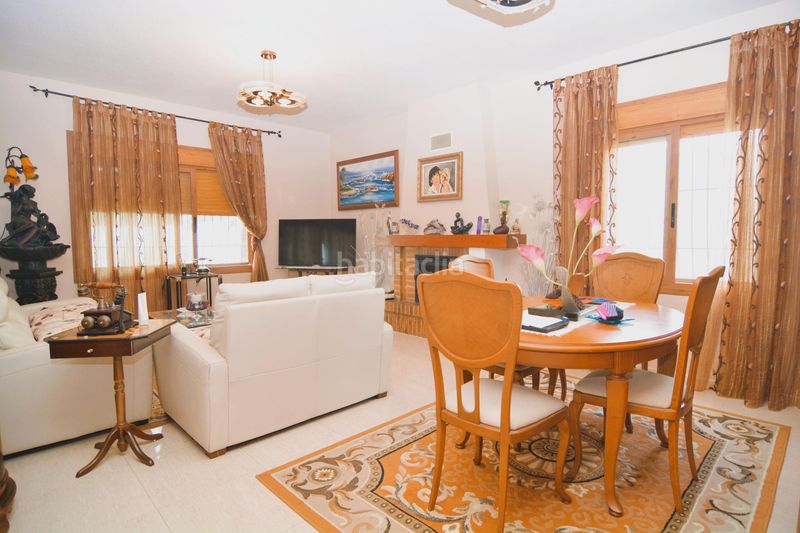 Foto bd92fe61-a3cd-42a9-9609-99db97c61373. Chalet en calle pablo neruda 2 en Campoamor Orihuela