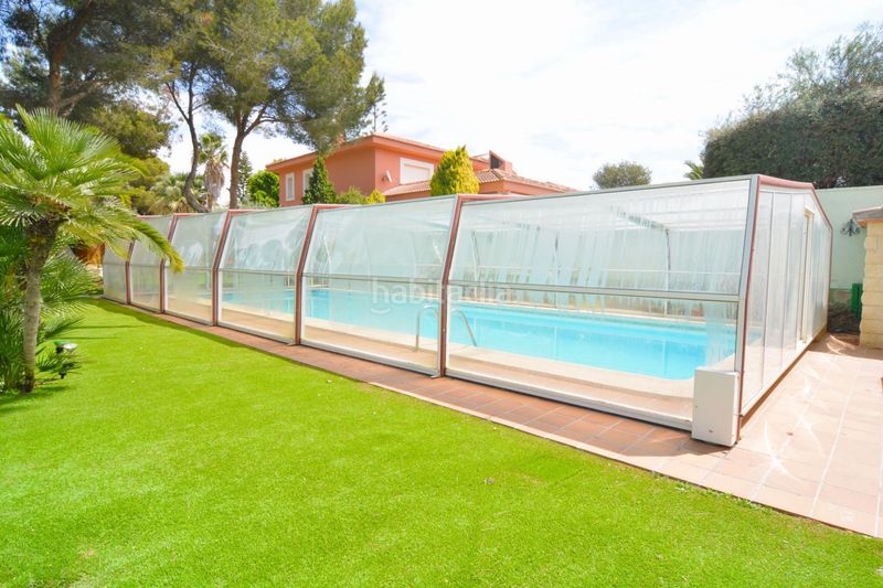 Foto ff08a36e-0247-4195-abf7-3137685fdd95. Chalet en calle pablo neruda 2 en Campoamor Orihuela