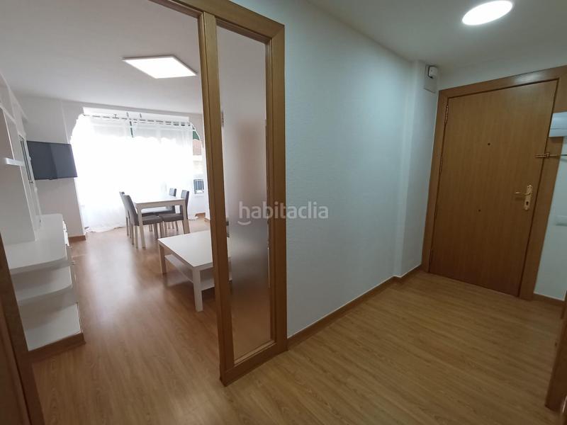 Foto b1a65b7b-b010-49ef-a165-aed7d65cdd0f. Alquiler piso se alquila bonito piso en el centro tradicional en Alicante