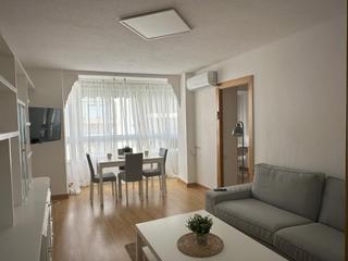 Miete Etagenwohnung in Barrio del Centro. Se alquila bonito piso en el centro tradicional