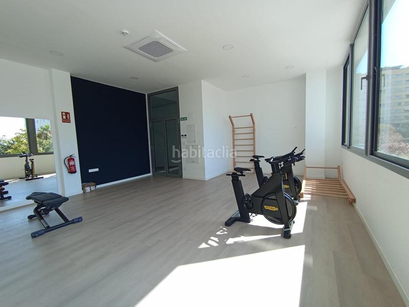 Foto 0c5a0418-52c0-484b-8682-4e30b6a29194. Alquiler piso se alquila de obra nueva con muebles a estrenar en Alicante