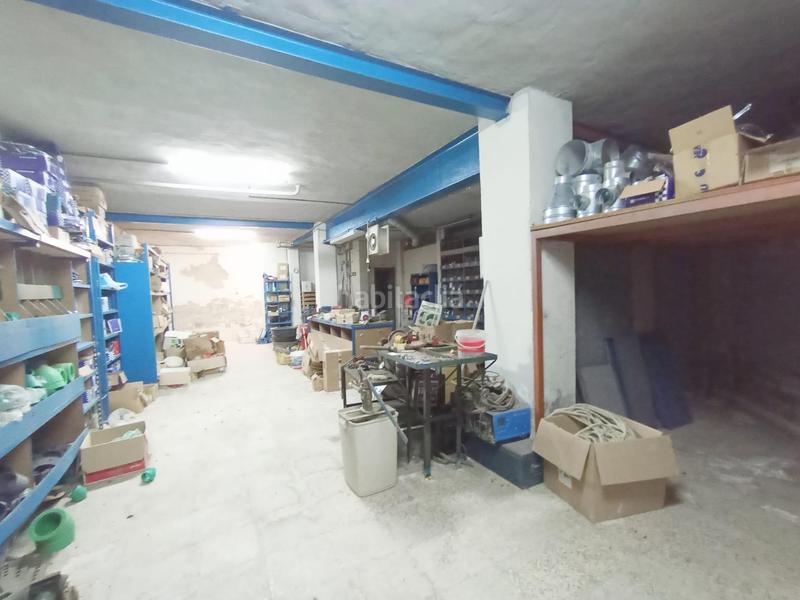 Foto be142f5d-124b-40cc-b13d-c5638b8b6c76. Local comercial se vende local comercial en chaflan en las cigarreras en Alicante