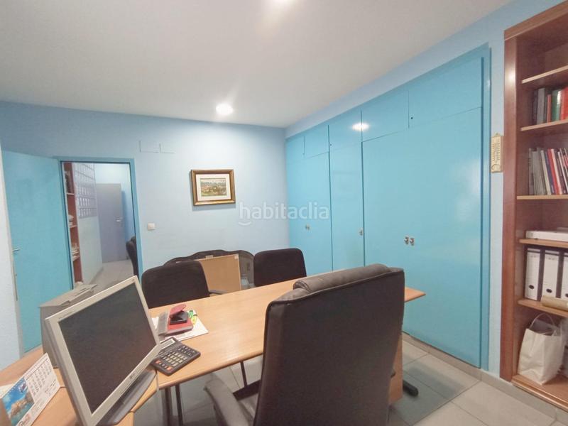 Foto c2d0dc64-31d5-4097-89f0-c20d8eedc896. Local comercial se vende local comercial en chaflan en las cigarreras en Alicante