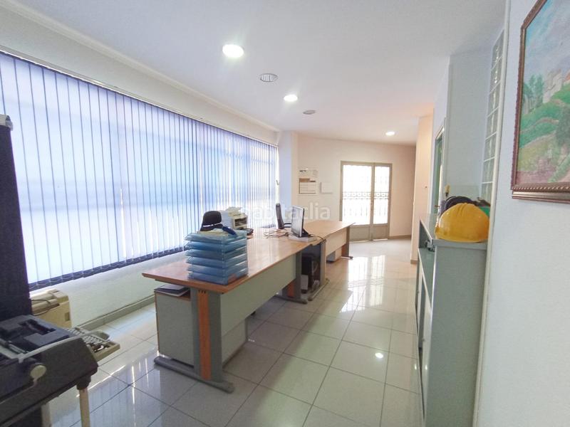 Foto e1578e82-4ec6-4bdb-ab26-3d0f0fdb5b71. Local comercial se vende local comercial en chaflan en las cigarreras en Alicante