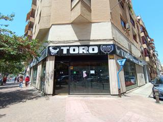 Location Local commercial à Altozano - Conde Lumiares. Se alquila gran local montado con salida de humos