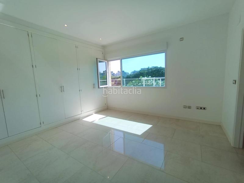 Foto 003371f7-4424-4996-a559-4005f890efec. Chalet con parcheggio in Alicante golf Alicante