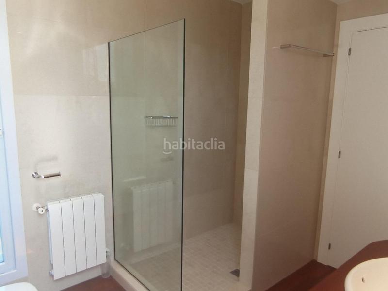 Foto 217139ae-3d80-45f9-94cf-9f7df3c079a7. Chalet con parcheggio in Alicante golf Alicante