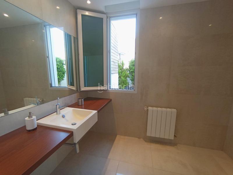 Foto 244d86ce-b69c-4b9c-b326-c60f11ad01e4. Chalet con parcheggio in Alicante golf Alicante