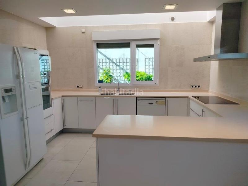 Foto 7dc3584b-57c5-4eff-b6d8-b5b6d6ab105d. Chalet con parcheggio in Alicante golf Alicante