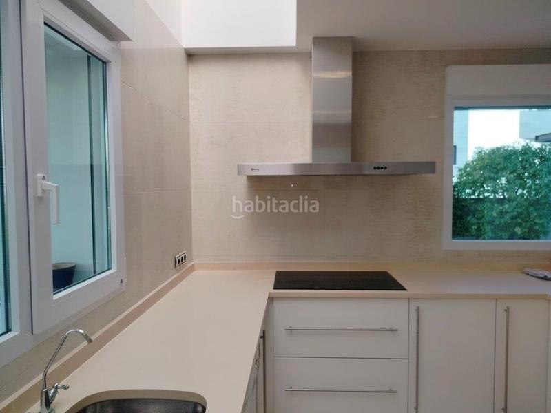 Foto 7ededb4d-dab7-4abe-8de1-6eeada5c9dea. Chalet con parcheggio in Alicante golf Alicante