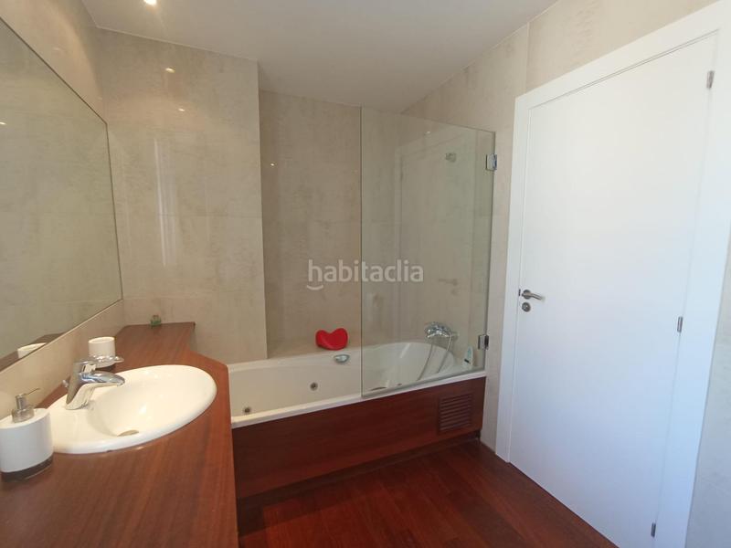 Foto a421c9e6-79d1-4d12-9d6f-cfeb9204ab7f. Chalet con parcheggio in Alicante golf Alicante