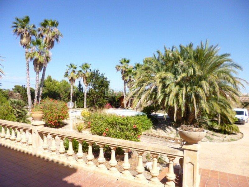 Foto 942e2694-a72f-43b8-be94-167c2b6a4c44. Chalet impresionante chalet en la Albufereta, oportunidad única en Alicante
