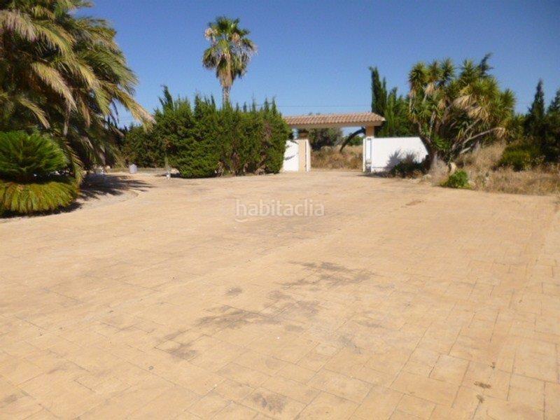 Foto ea278b0b-3c34-4fec-87e4-ebbe19308233. Chalet impresionante chalet en la Albufereta, oportunidad única en Alicante