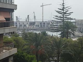 Lloguer Pis a Ensanche-Diputación. Alquiler de   vivienda vacia  totalmente reformada