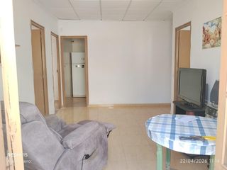 Piso en Ciudad de Asís. Oportunidad de inversión en alicante  piso a reformar