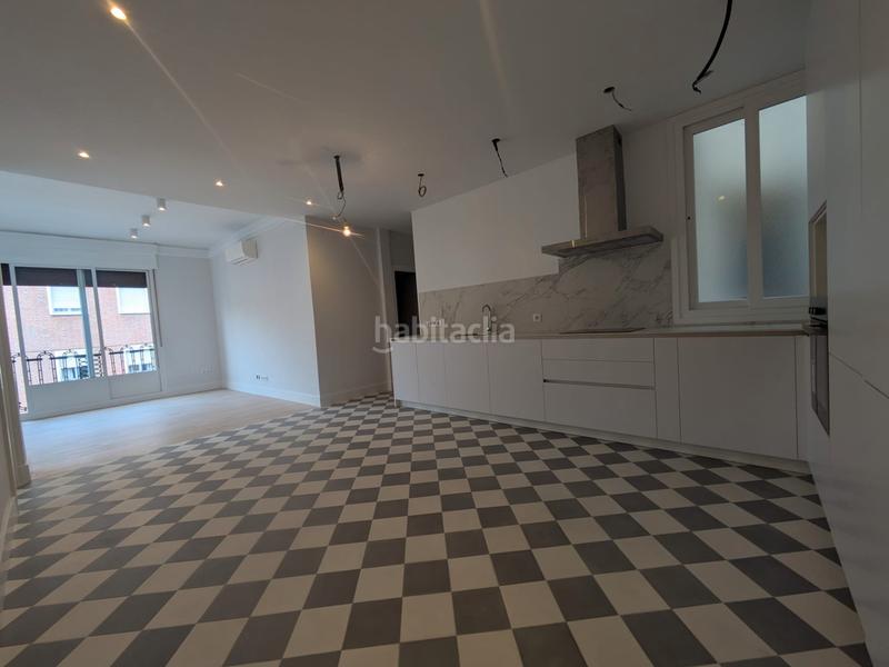 Foto cca15b8b-d3ac-4b80-bb47-cb6f45151055. Affitto appartamento in calle de donoso cortés 8 in Madrid