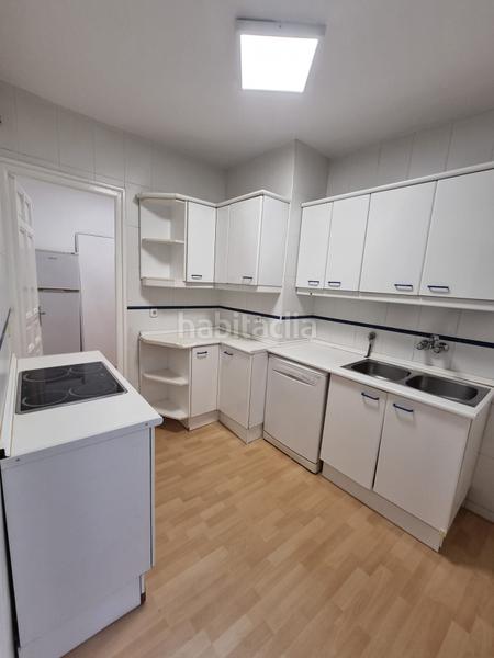 Foto c702f181-88f3-4b91-a701-251ff946dd4f. Affitto appartamento in calle de fernández de los ríos 6 in Madrid