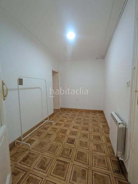 Foto 058661e1-0d45-4a25-8031-d8425d6fde42. Alquiler piso en calle de fernández de los ríos 6 en Madrid