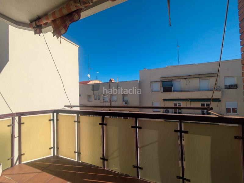 Foto 40c0af78-c97c-46d6-8963-84778f7480ba. Dachwohnung mit heizung in Arapiles Madrid