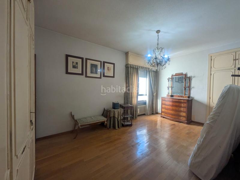 Foto 31c4f700-3c08-4f4d-ad85-eef3bf88b739. Penthouse with heating in Arapiles Madrid