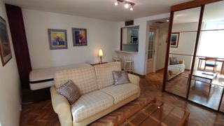 Affitto Piccolo appartamento in Calle de la infanta mercedes 111