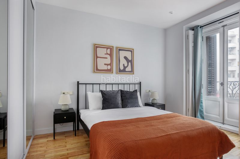 Foto 8e8fc69c-f5ae-4133-914d-a40e0b7f49bb. Rent flat in calle mayor 45 in Sol Madrid