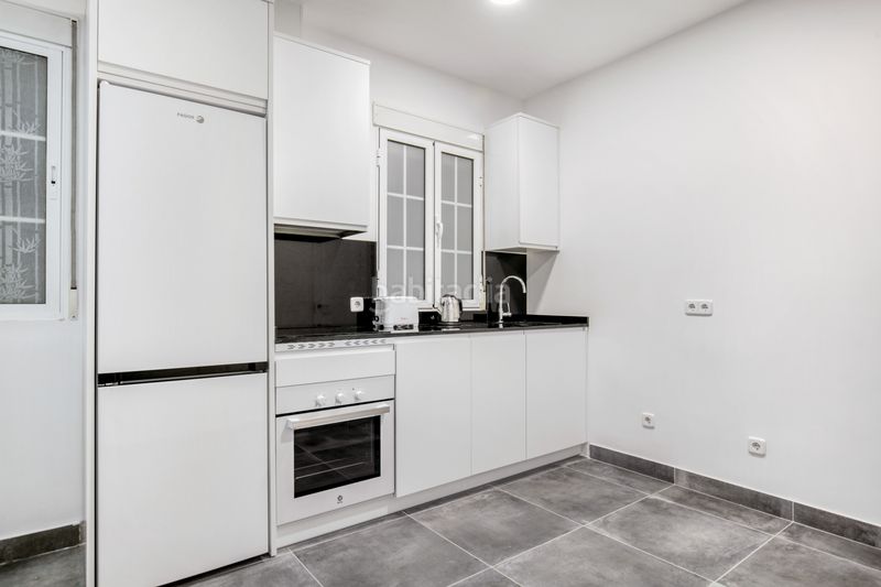 Foto a19f8b00-eb52-4a21-bedc-c8f1716d1510. Rent flat in calle mayor 45 in Sol Madrid