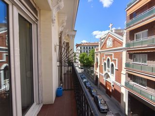 Appartement à Calle de evaristo san miguel 17