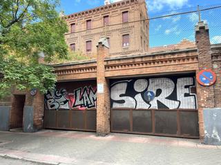 Parking coche en Goya