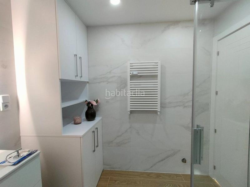 Foto f3cb63f7-11da-4c7f-86eb-746e25e11085. Miete etagenwohnung in Nueva España Madrid