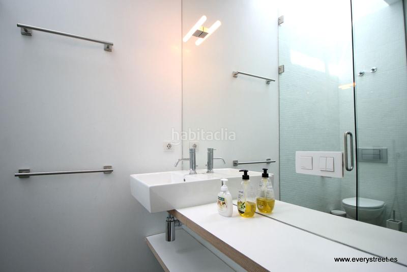 Foto 891f7f2e-03f8-4e2b-b3f3-ff077836004f. Lloguer àtic amb calefacció aparcament a Goya Madrid