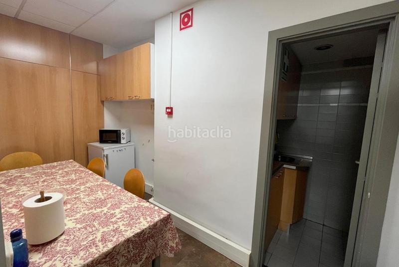 Foto 108b4d4e-b27a-419f-9cf5-c927a7962061. Büro mit parking in Simancas Madrid