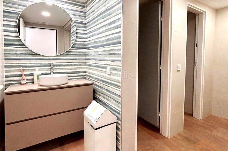 Foto 87406df0-bfa6-4108-aa44-11227b0bd921. Büro mit parking in Simancas Madrid