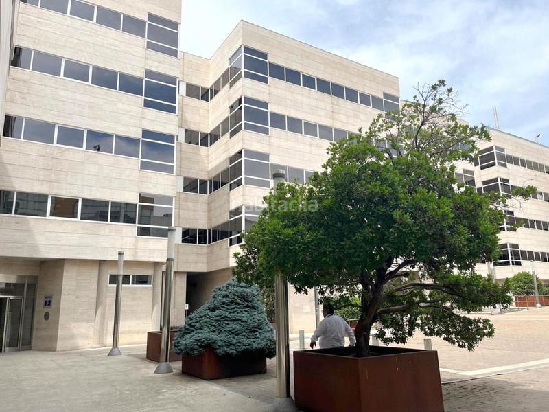 Foto 62add268-4226-4ee7-93c6-b8caaf696e3f. Ufficio con parcheggio in Simancas Madrid