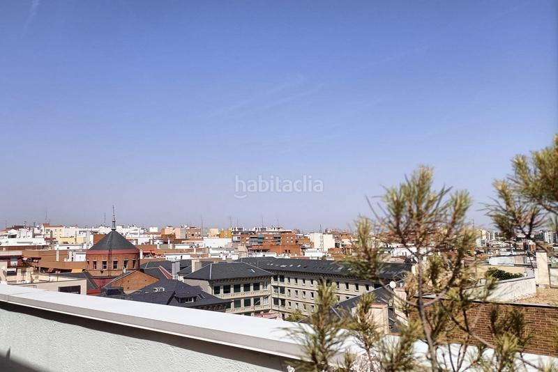 Foto 0d1fac6b-e179-4d4c-9c69-fbb4ae471cad. Àtic amb calefacció aparcament a Fuente del Berro Madrid