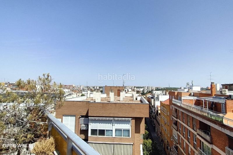 Foto 39afca86-2079-4c2b-b17c-7f2f5a52ebeb. Attique avec chauffage parking dans Fuente del Berro Madrid