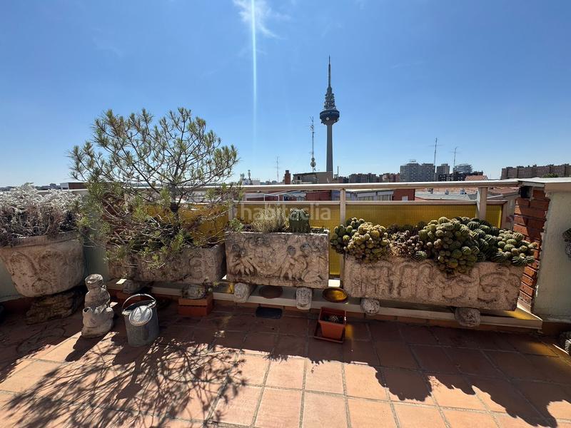 Foto c86204b1-28f4-466b-9273-38517c9327f7. Penthouse with heating parking in Fuente del Berro Madrid