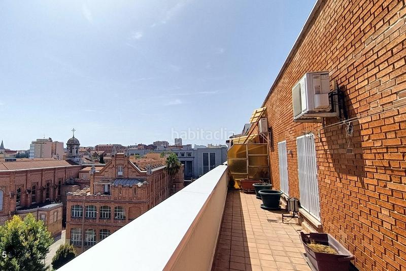Foto d6a79731-6340-4996-835e-819bc53e0890. Penthouse with heating parking in Fuente del Berro Madrid
