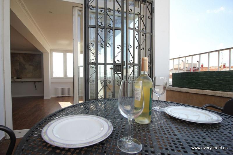 Foto 1cde80c9-9935-4dc5-b452-c5e70d218777. Affitto attico con riscaldamento in Argüelles Madrid